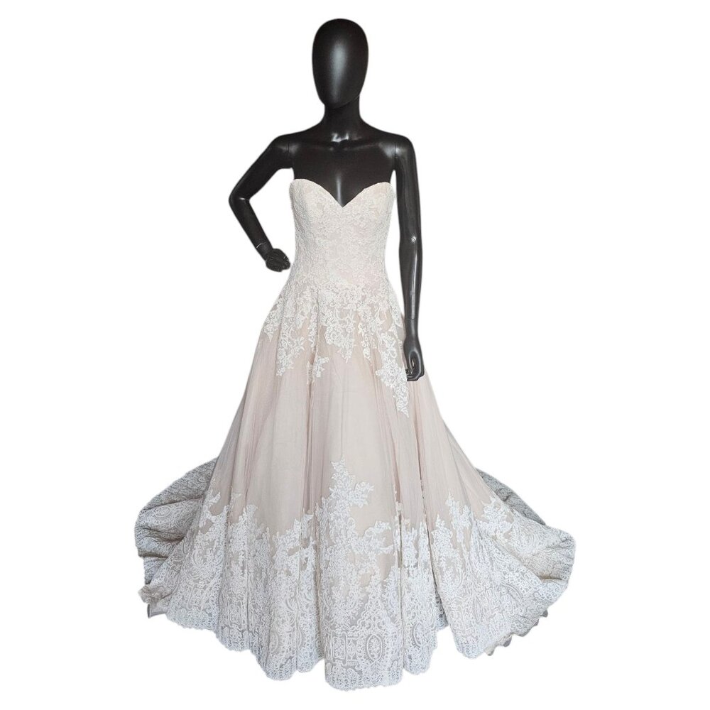NWOT Blush/Ivory Lace Applique Ballgown Bridal Dress - Mori Lee